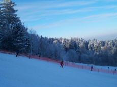 LESKO SKI o�rodek wypoczynkowy w Lesku wyci�gi narciarskie